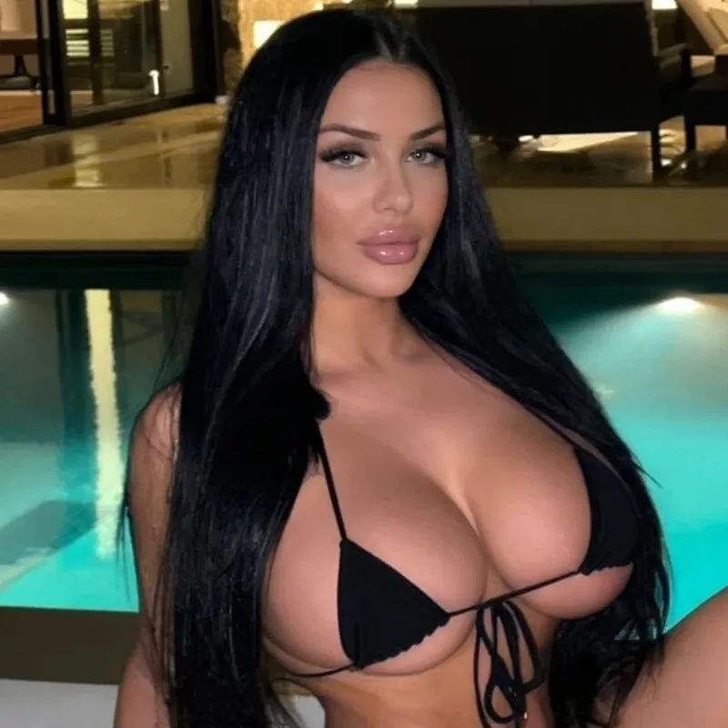 Camila Reyes