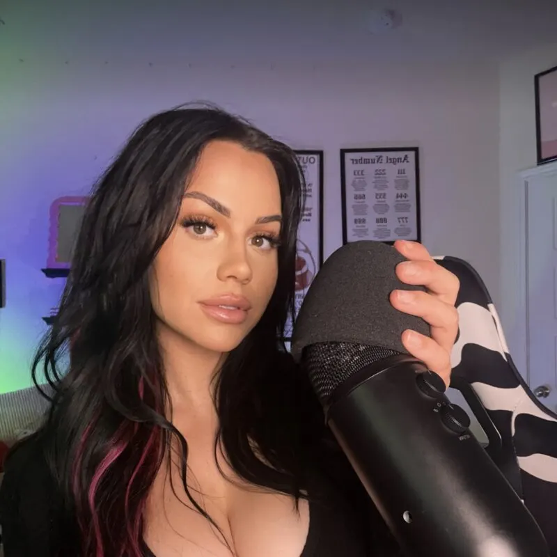 Simone