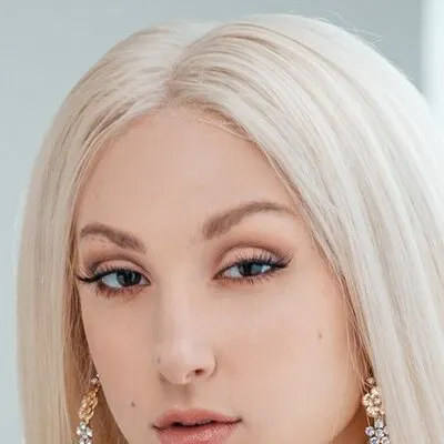 Skylar Vox